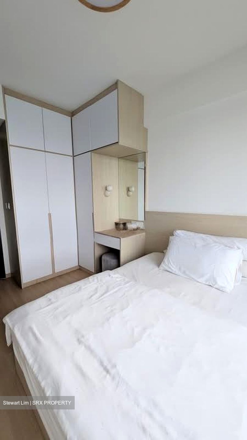 Lake Grande (D22), Condominium #554101451